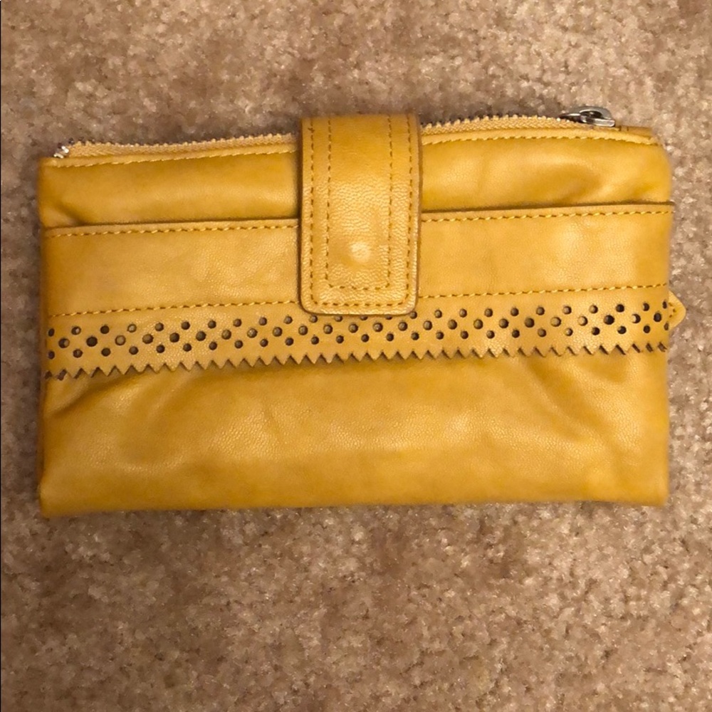 Kimchi Blue yellow wallet